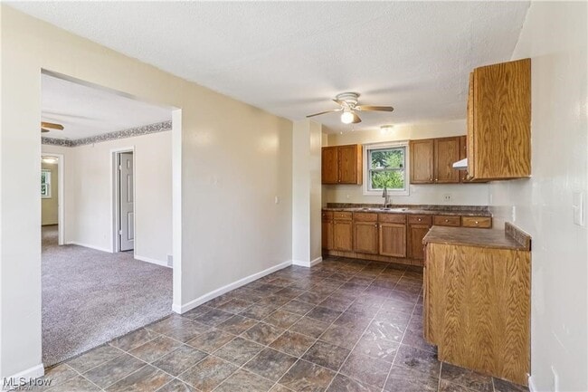 Building Photo - 1254 Welsh Ave