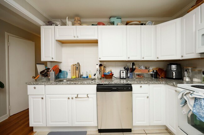 Building Photo - Great home in Chapel Hill!