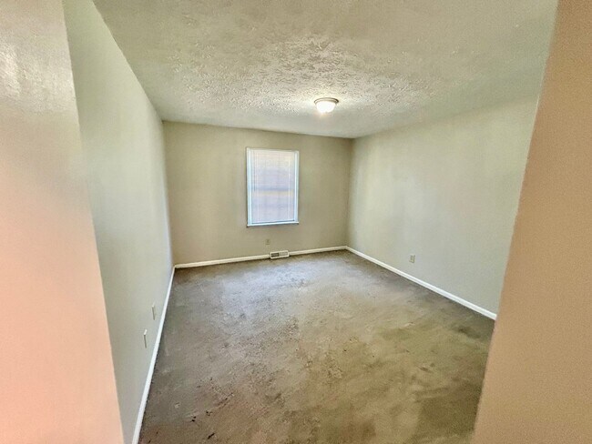 Building Photo - FOH416-418