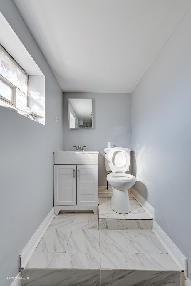 Building Photo - 12025 S Prairie Ave