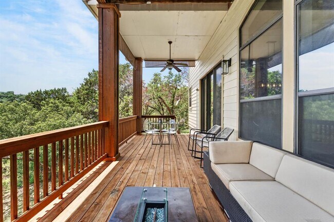 Building Photo - 2801 Manitou Dr