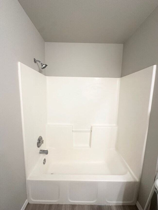 Building Photo - Corsair Lane 2