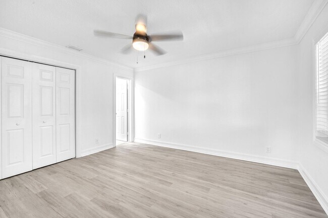 Building Photo - 1015 Spanish River Rd