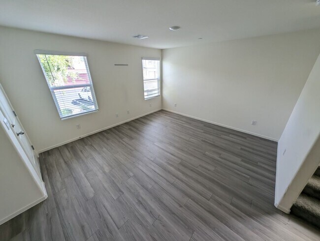 Building Photo - 4820 Orchid Rdg Ave