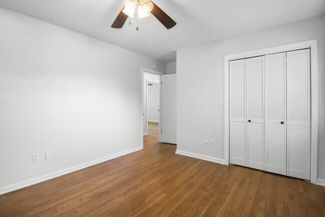 Building Photo - 10 Lexington Dr