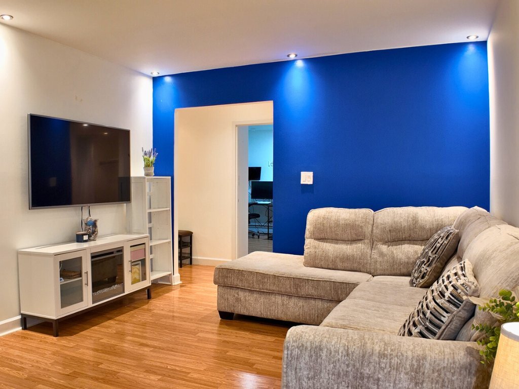 Building Photo - 2231 Castle Rock Square