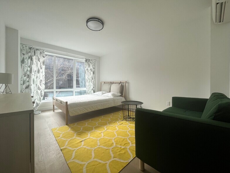 Building Photo - 623 Avenue H