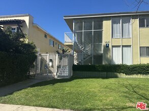 Building Photo - 1441 S Hayworth Ave