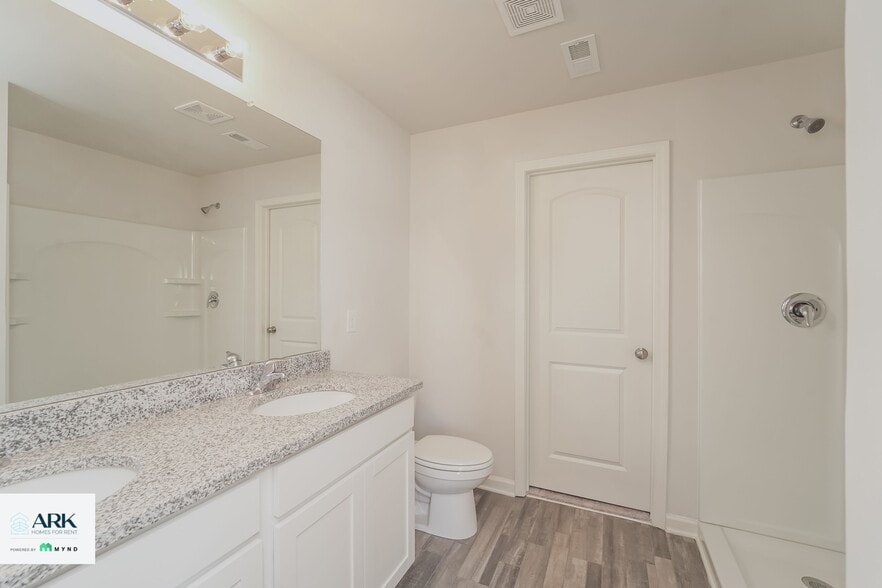 Building Photo - 688 Farmstead Trail