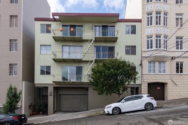 Building Photo - 65 Hermann St