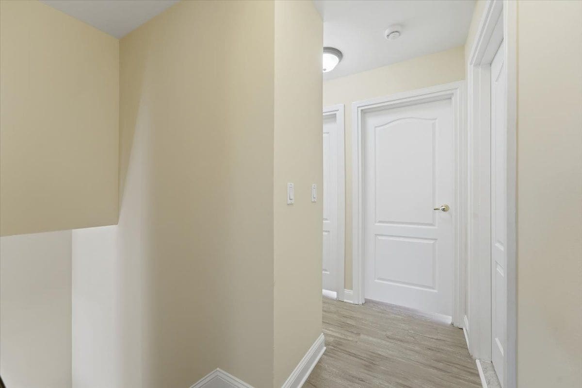 Building Photo - 295 9th St