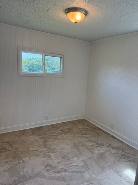 Building Photo - 1425 Geer Hwy