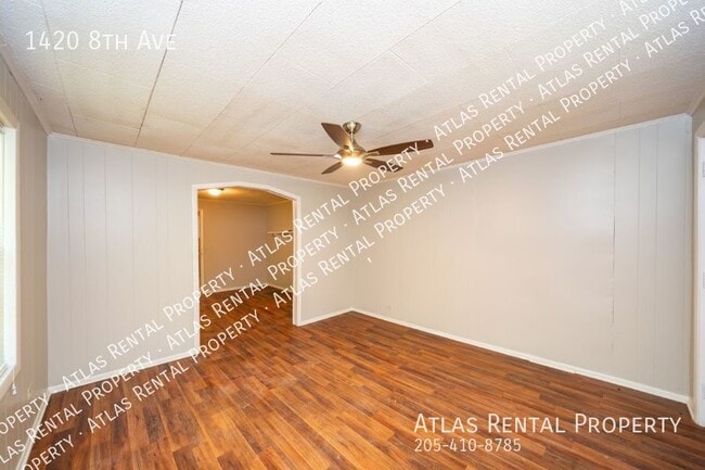 Building Photo - 1420 8th Ave