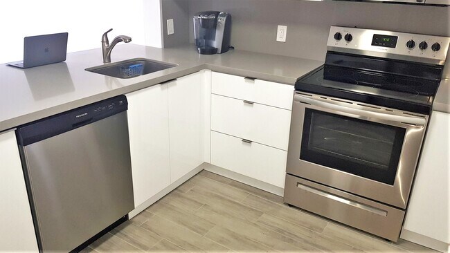 Building Photo - 7727 SW 86th St