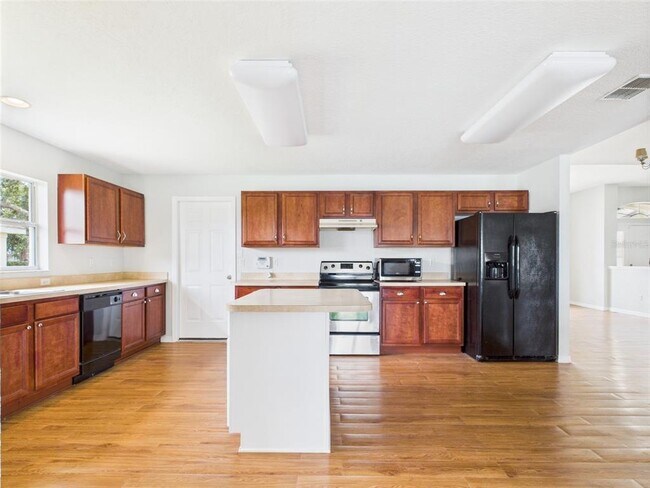 Building Photo - 9875 SW 55th Ct