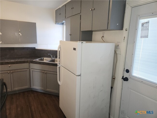 Building Photo - 902 S 23rd St