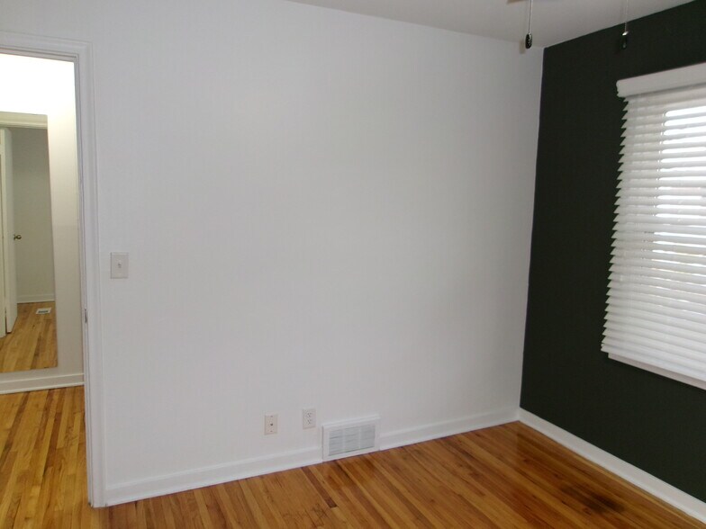 Building Photo - 3444 N 48th St