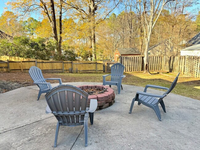 Building Photo - 46 Forest Trail Ct