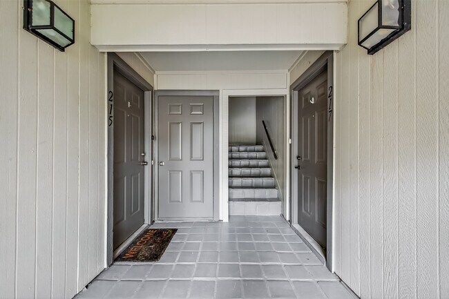 Building Photo - 12633 Memorial Dr