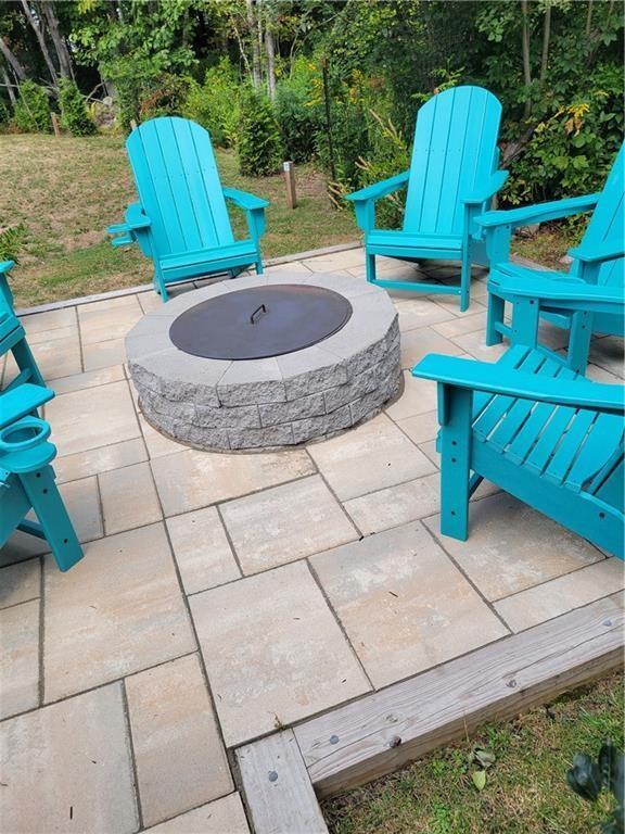 Building Photo - 137 Rosebriar Ave