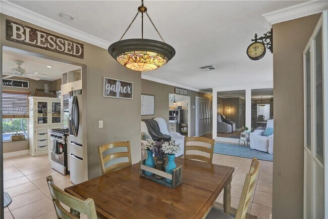 Building Photo - 5103 SW 128th Pl