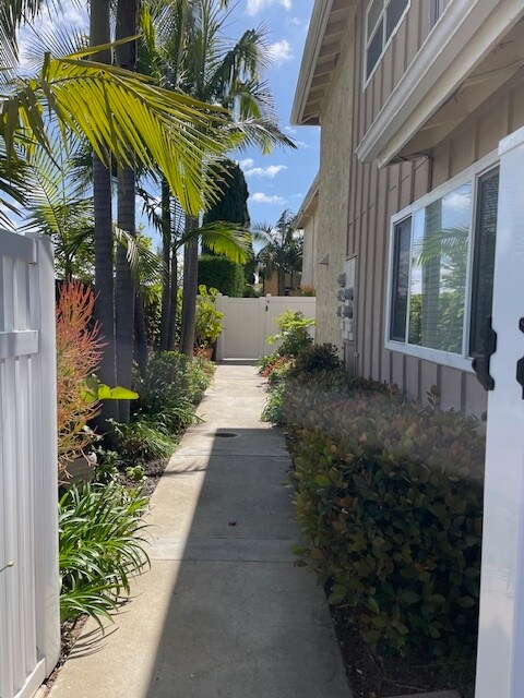 View from External Gate to Unit C Gate - 16522 Hillview Cir