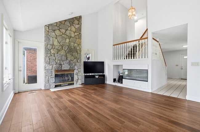 Building Photo - 665 Deer Creek Path