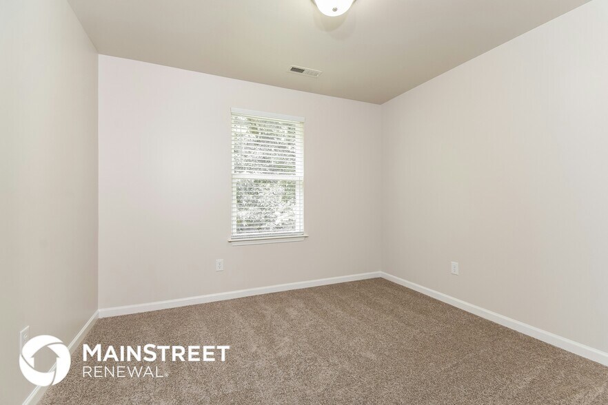 Building Photo - 2321 Deerbrook Frst Ln