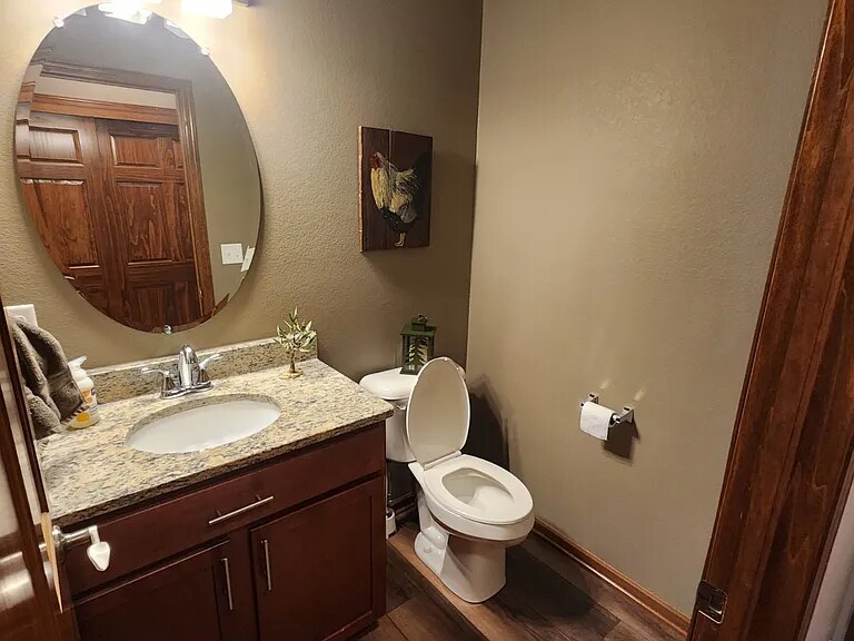 Building Photo - S80W16985 Boehm Ct