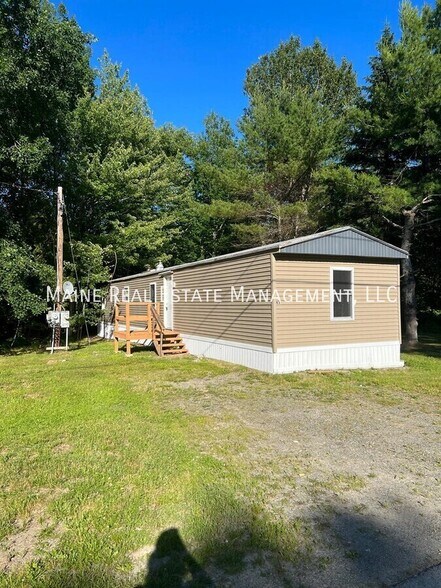 Primary Photo - 43 Sweet Fern Dr