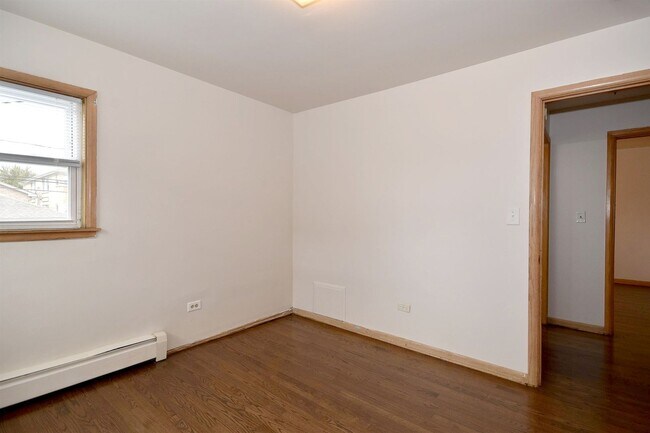 Building Photo - 2334 N 72nd Ct