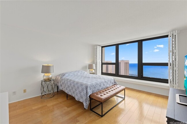 Building Photo - 1650 Ala Moana Blvd