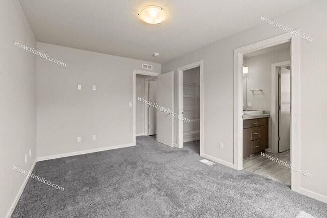 Building Photo - Sleek 3BR, 3.5BA Smart Home on Quiet Corner Lot – Don’t Miss This Happy Valley Gem!