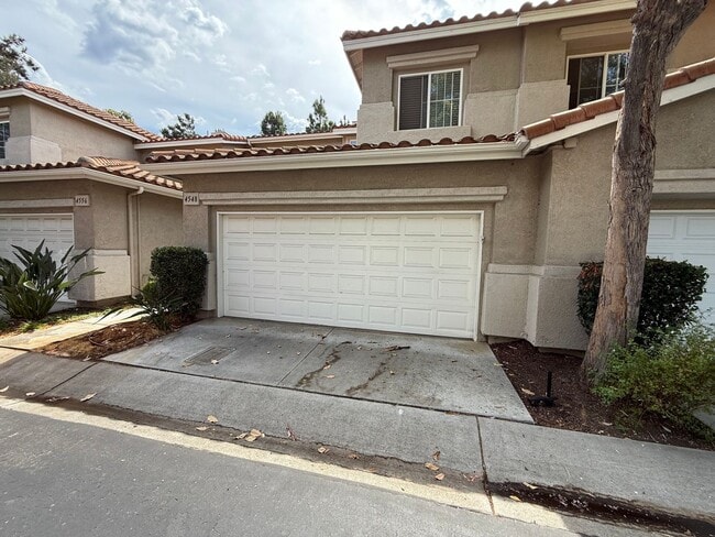 Primary Photo - Cute Townhome near Camarillo High School
