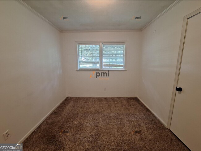 Building Photo - 812 Whelchel Dr