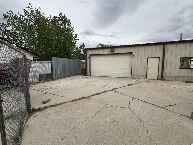 Building Photo - 4042 Powder View Cir