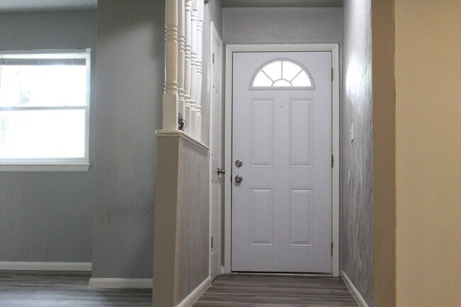 Building Photo - Steller 3 bed 3 bath home for rent!!!