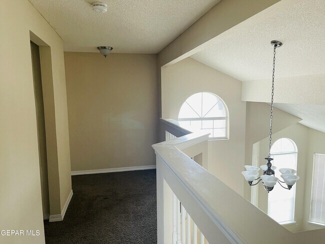 Building Photo - 1513 Prickley Pear Dr