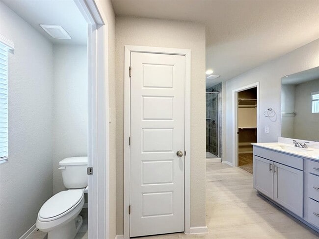 Building Photo - 163 Haywood Mnr