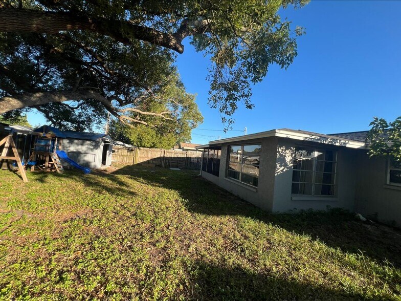 Building Photo - 7539 Marechal Ave