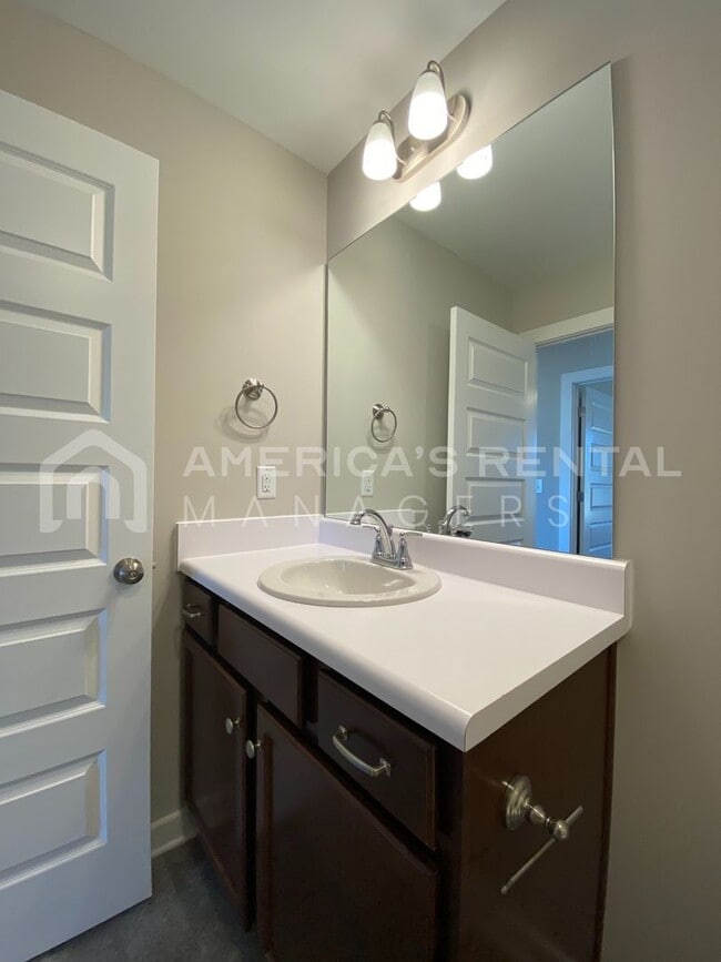 Building Photo - DEPOSIT PENDING!!! - Home for Rent in Talladega, AL!!! Available to View with 48 Hours Notice!