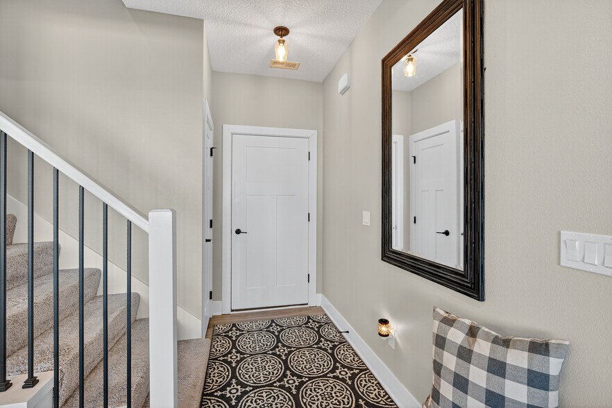 Building Photo - 1504 Mulberry St