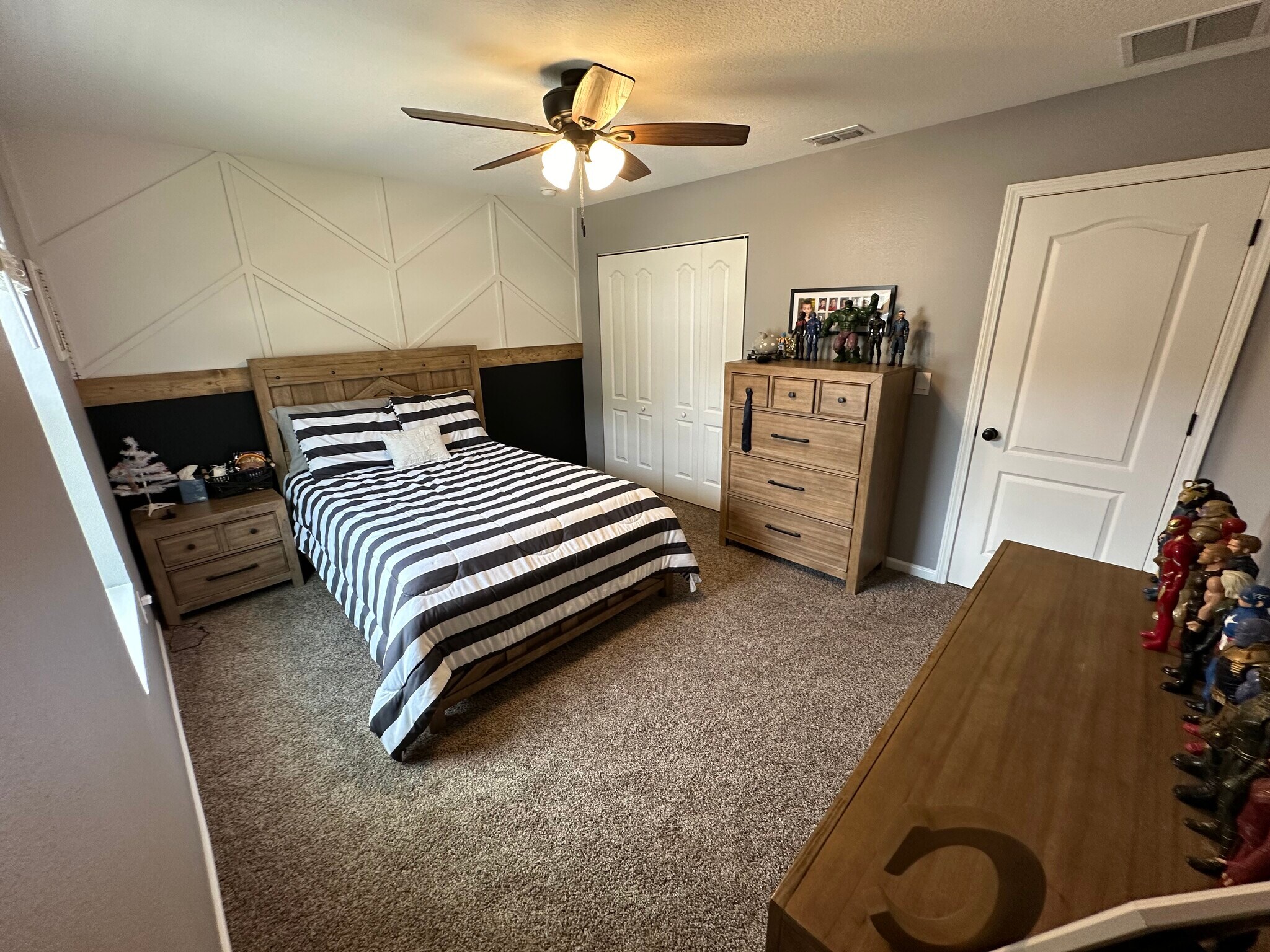 Building Photo - 150 Logrono Ct