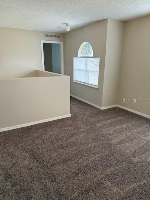 Building Photo - 744 Paris Dr