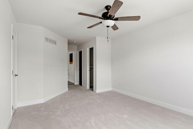 Building Photo - 3093 N Spurway Dr