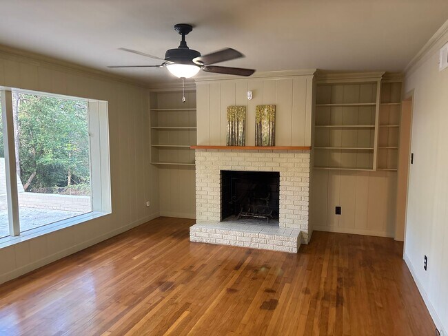 Building Photo - Seeing is believing!