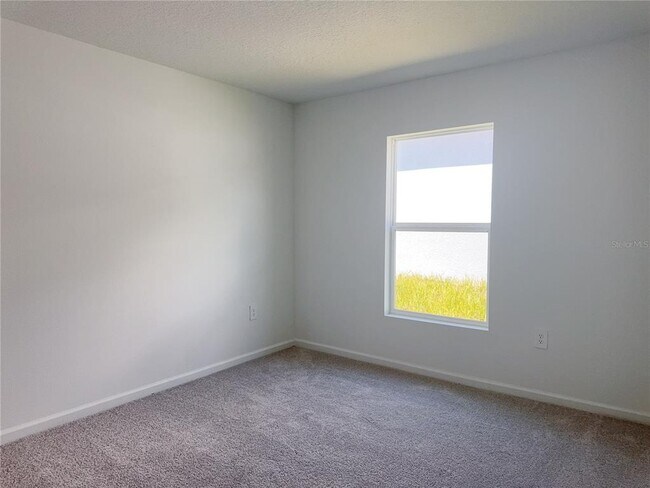 Building Photo - 2362 McKinley Dr