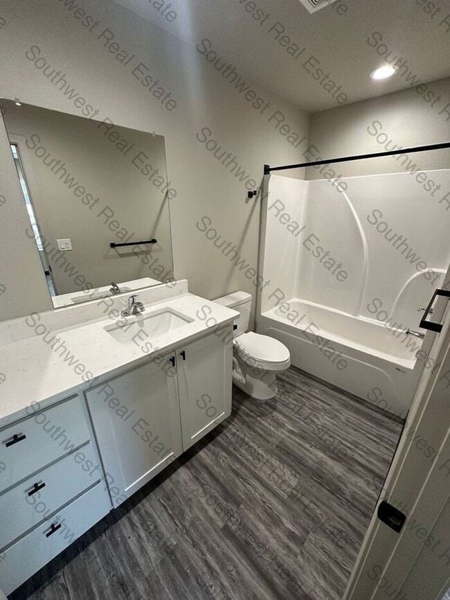 Building Photo - Brand New 2 bedroom 2 bath apartment