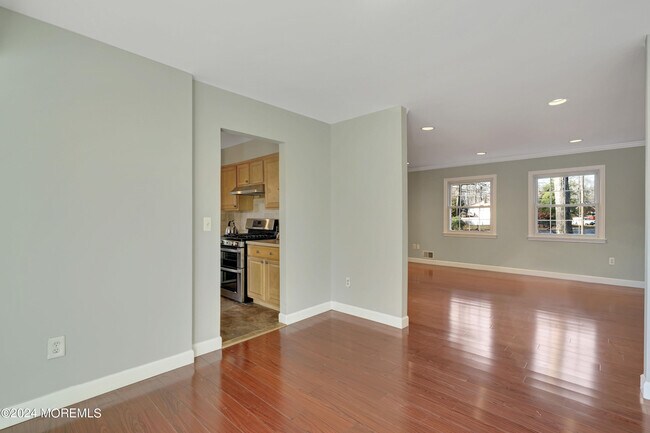 Building Photo - 22 Brookside Ct