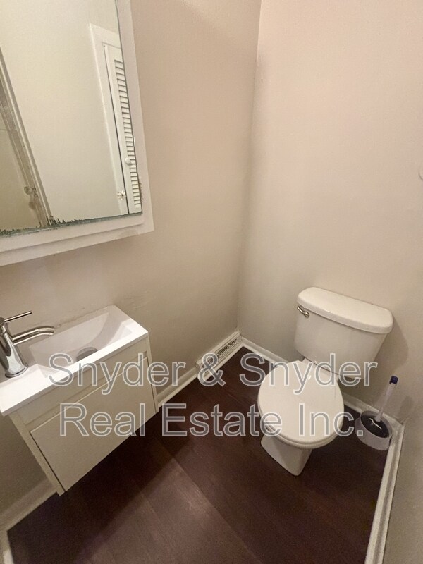 Building Photo - 51 Oakdale Ct